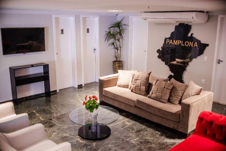 Entrance & Lobby