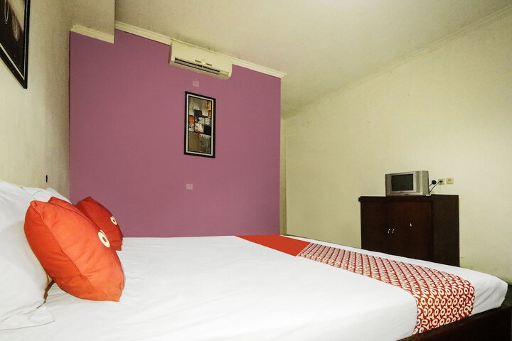 Room 21 of 25