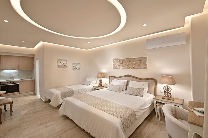 Room 34 of 87