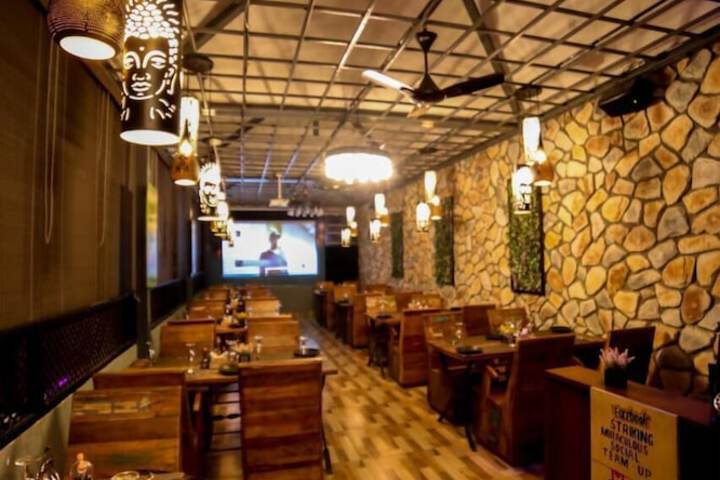 restaurant cafeteria