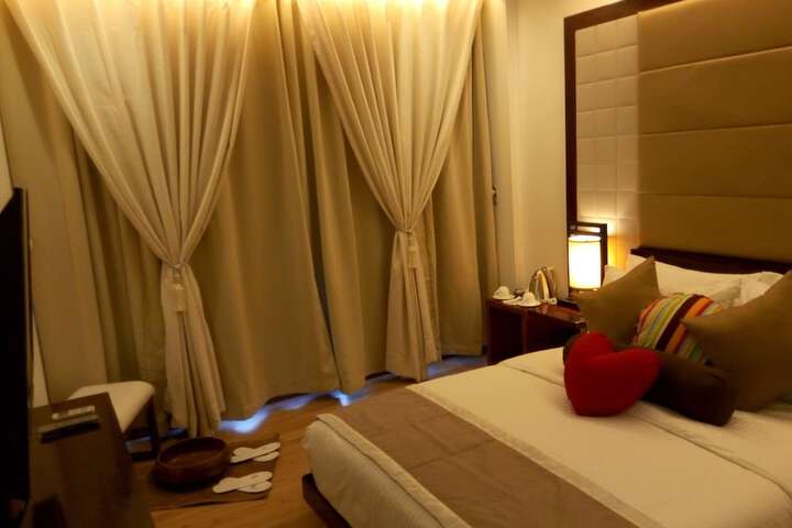 Room 11 of 41