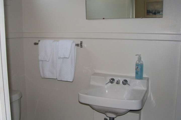 Room 83 of 100