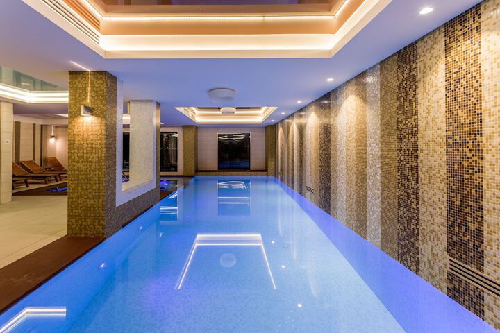Pools & Facilities