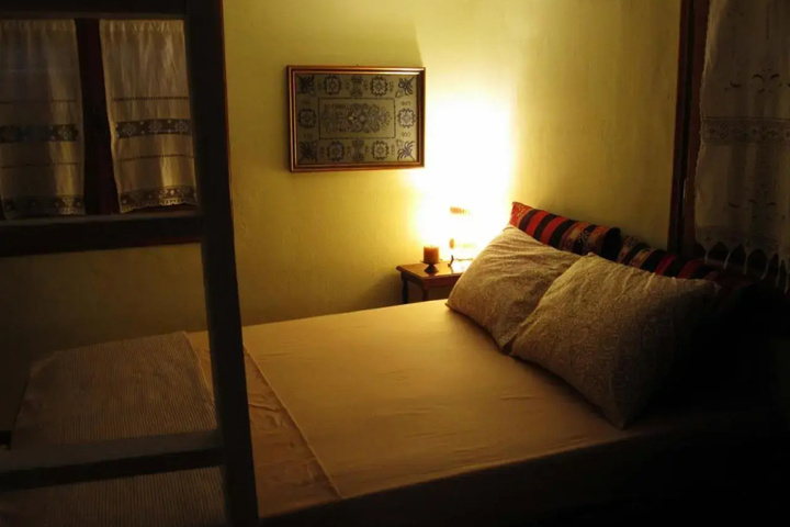 Room 2 of 15