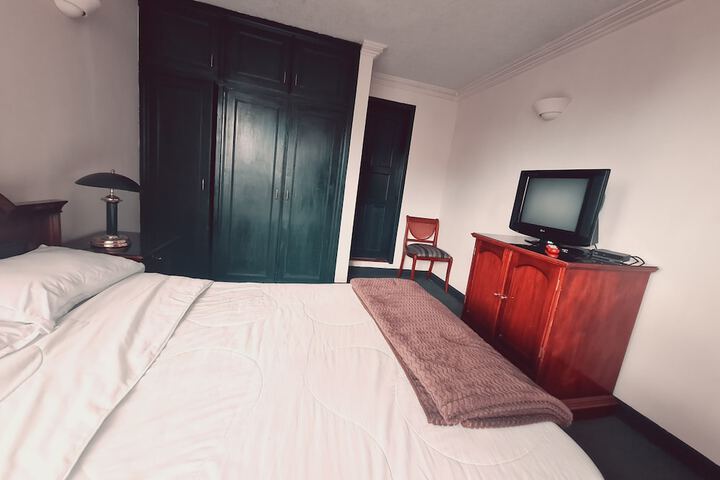 Room 6 of 26