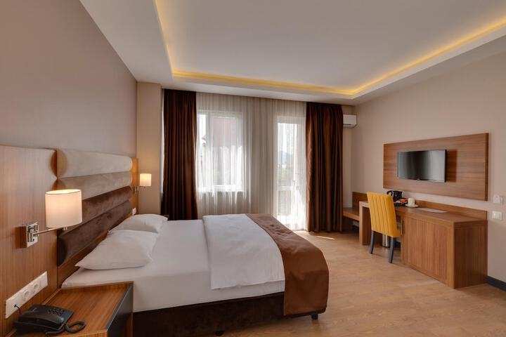 Room 26 of 48