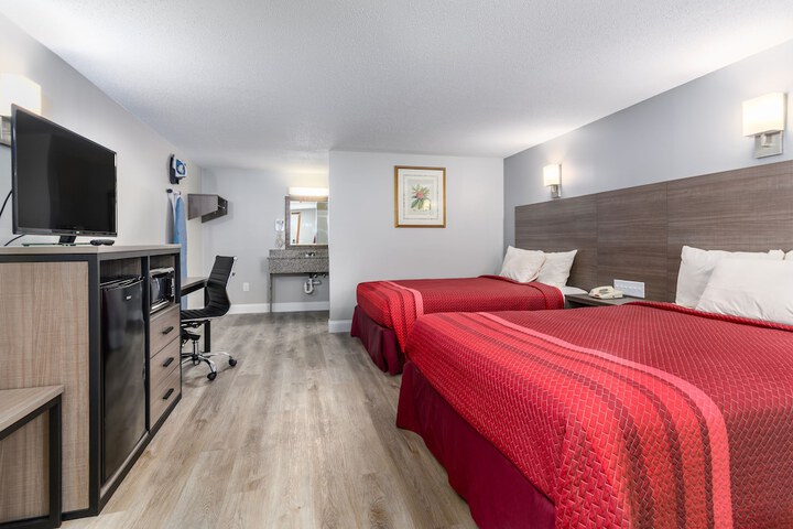 Room 8 of 41