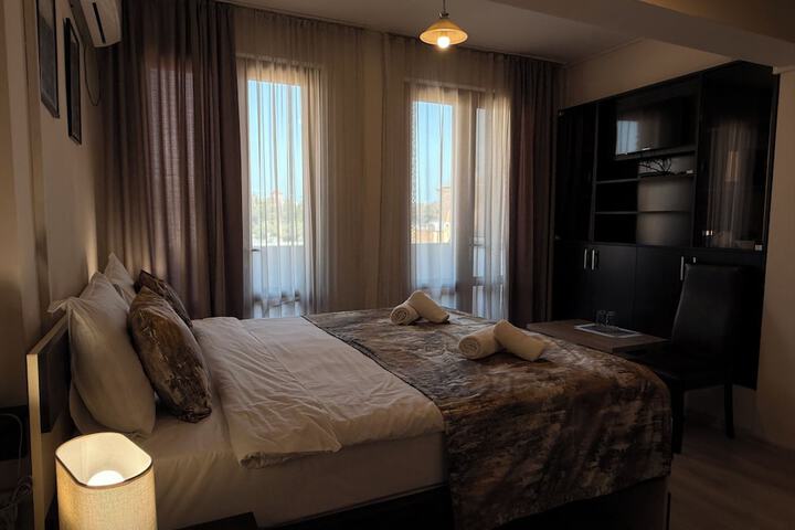 Room 11 of 86