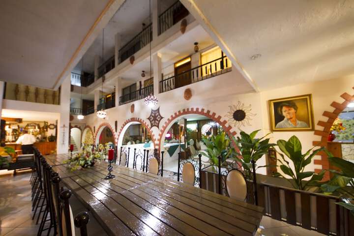 Dining Photos