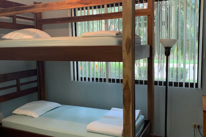 Room 3 of 9