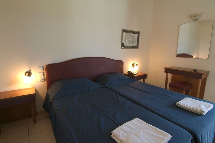 Room 6 of 61