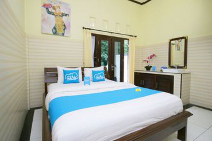 Room 4 of 16