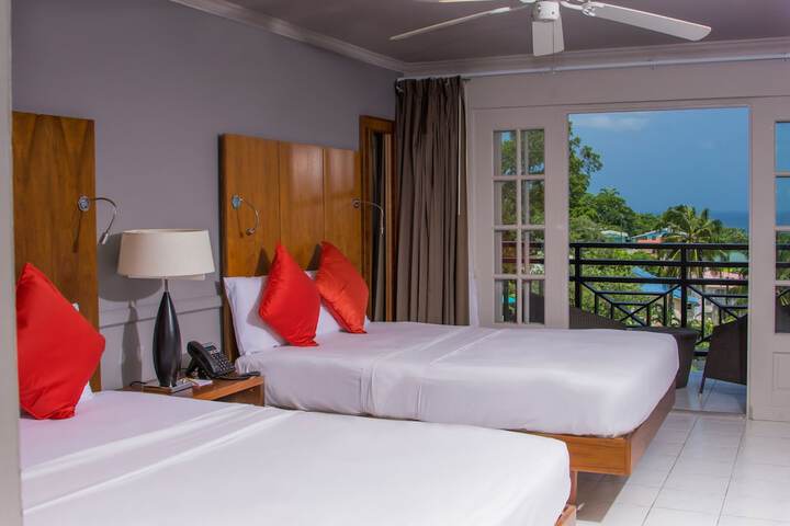 Room 2 of 37