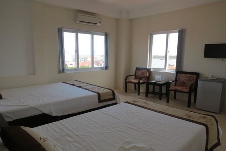 Room 17 of 39