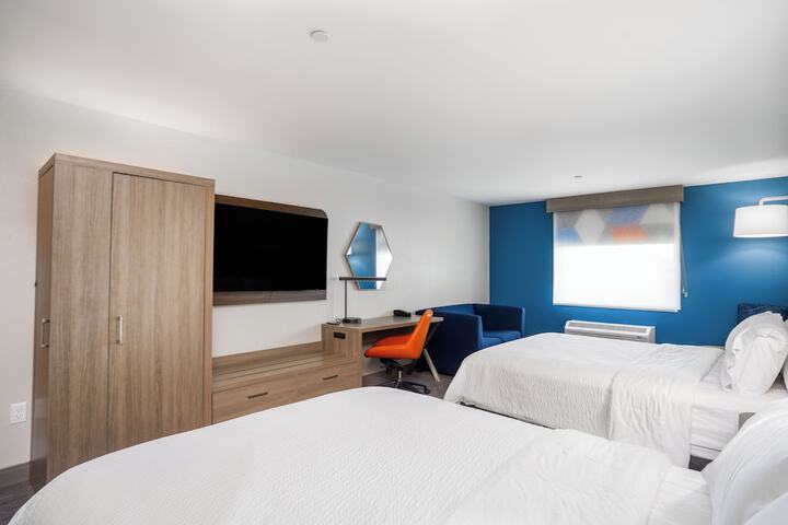 Room 7 of 49