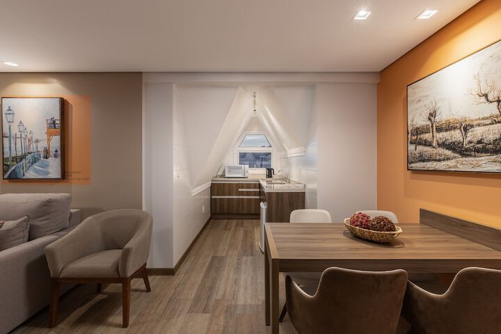 Room 40 of 100