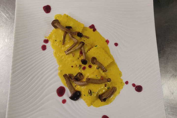Dining 37 of 67