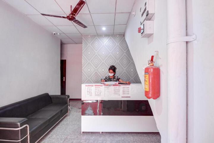 Hotel O Siya Residency