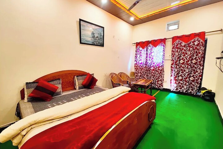 Room 4 of 23