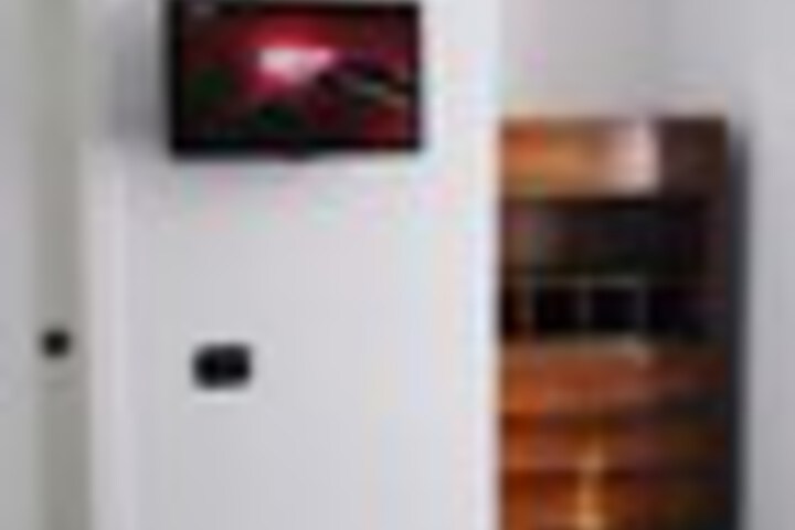 Room 68 of 126