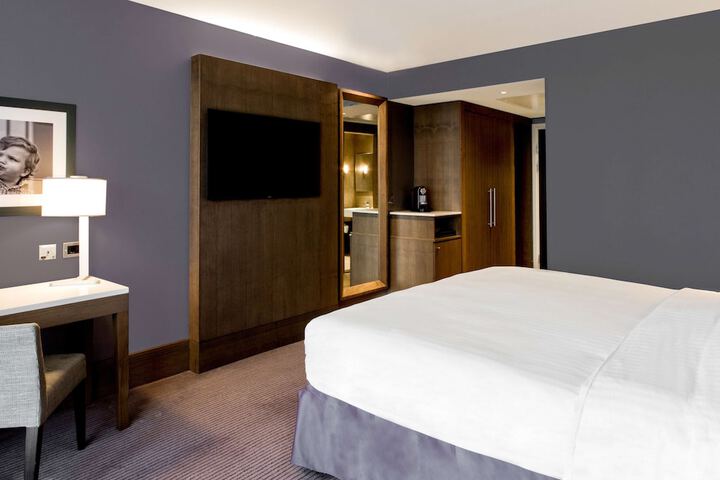 Room 60 of 149