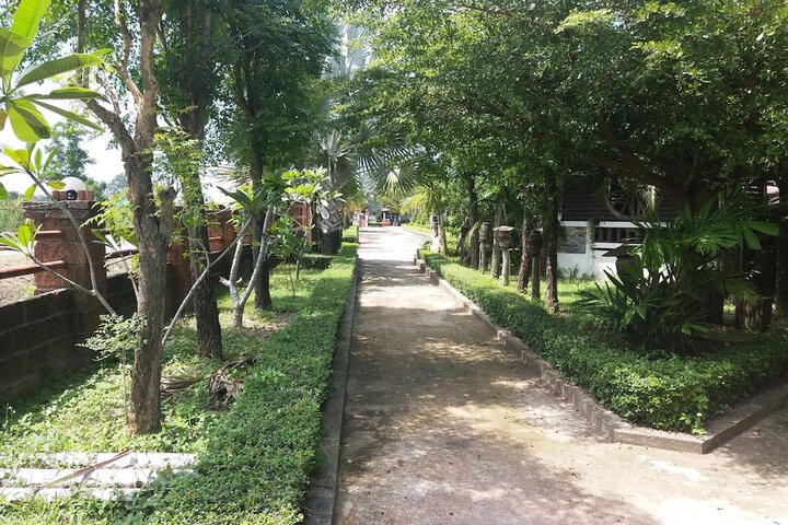 Property Grounds 23 of 33