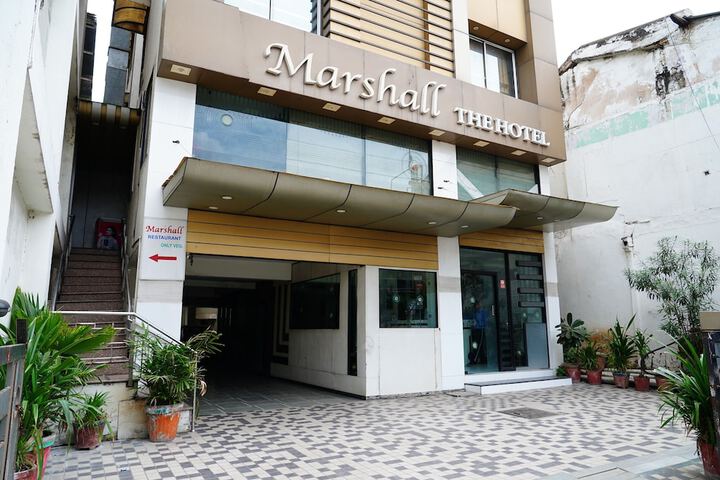 Marshall The Hotel