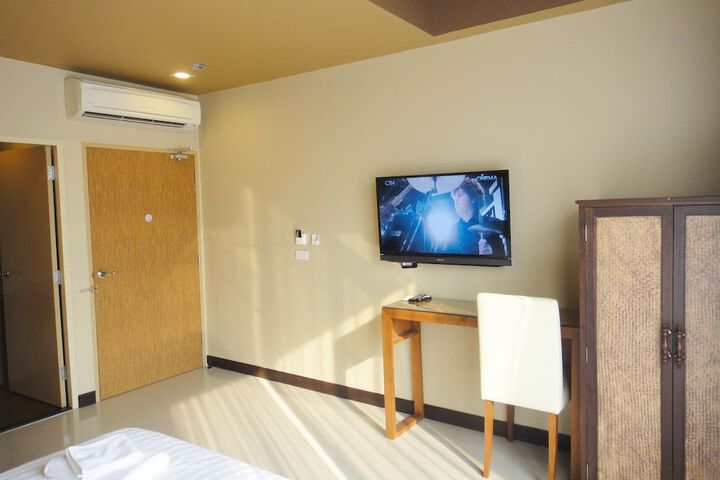 Room 14 of 20