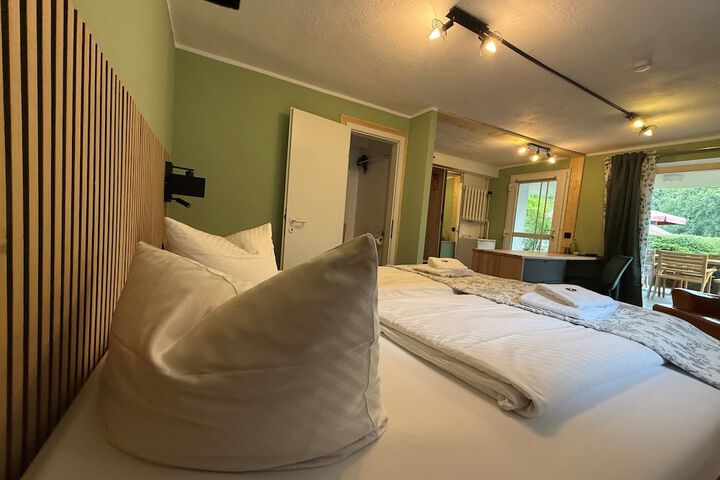 Room 13 of 47