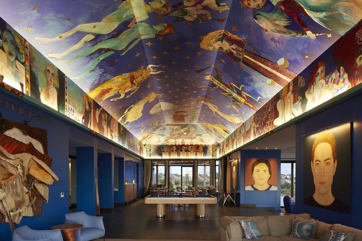 Hotel Lobby