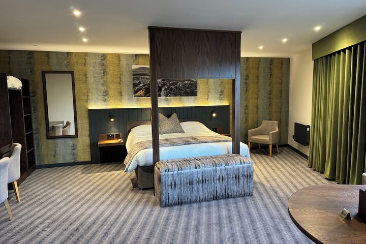 Room 8 of 44