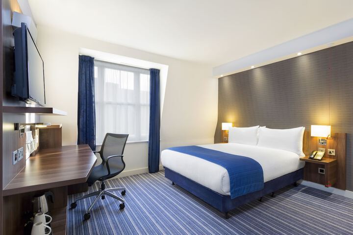 Room 10 of 55