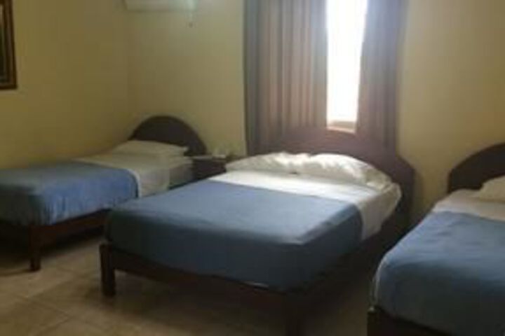 Room 12 of 18