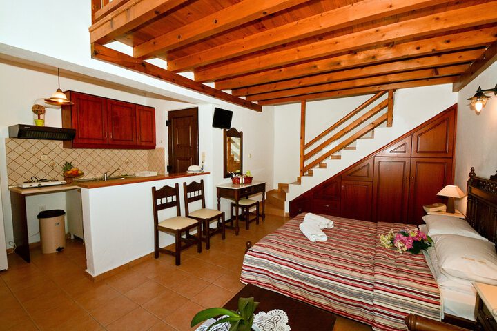 Room 14 of 65