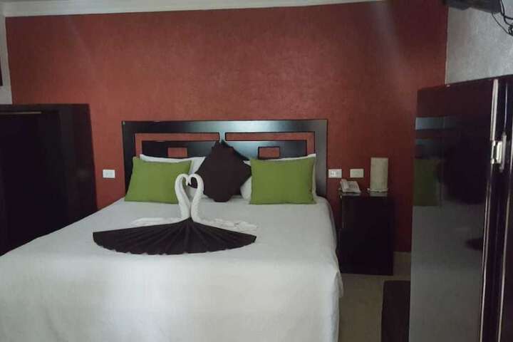 Room 10 of 61