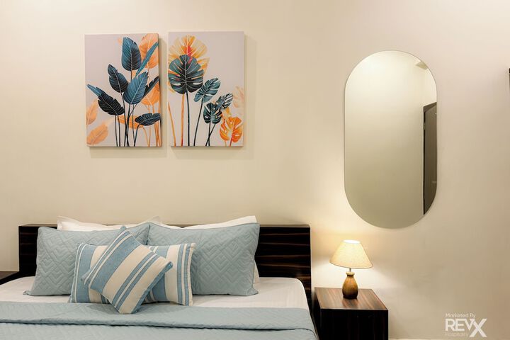 Room 10 of 36