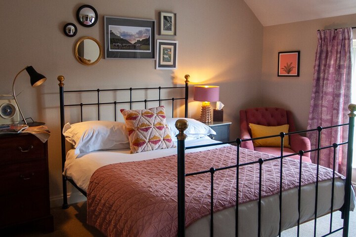 Room 12 of 30