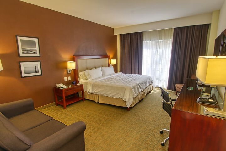 Room 51 of 150