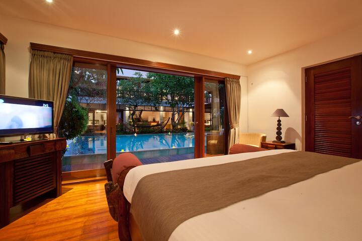 Room 10 of 45