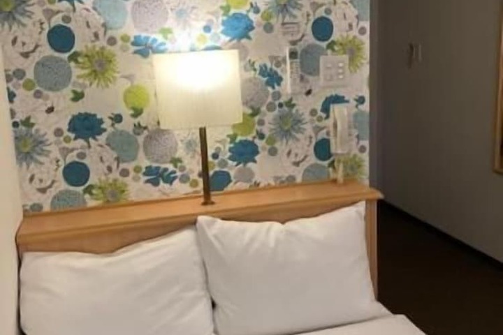 Room 11 of 56