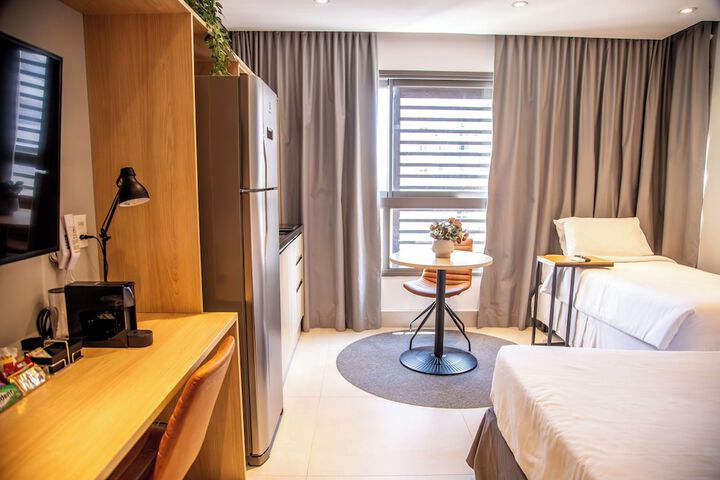 Room 42 of 156