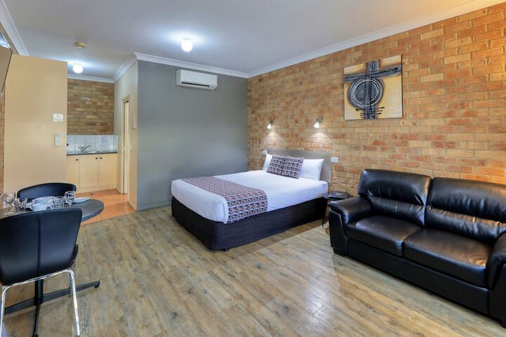 Room 17 of 50
