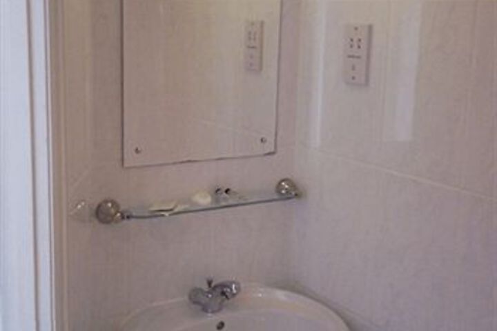 Room 3 of 11