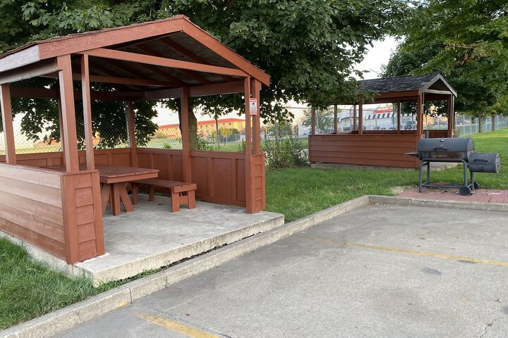 BBQ/picnic area