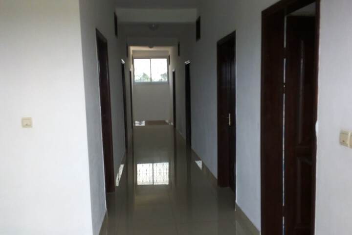 Ballroom/Hall 16 of 22
