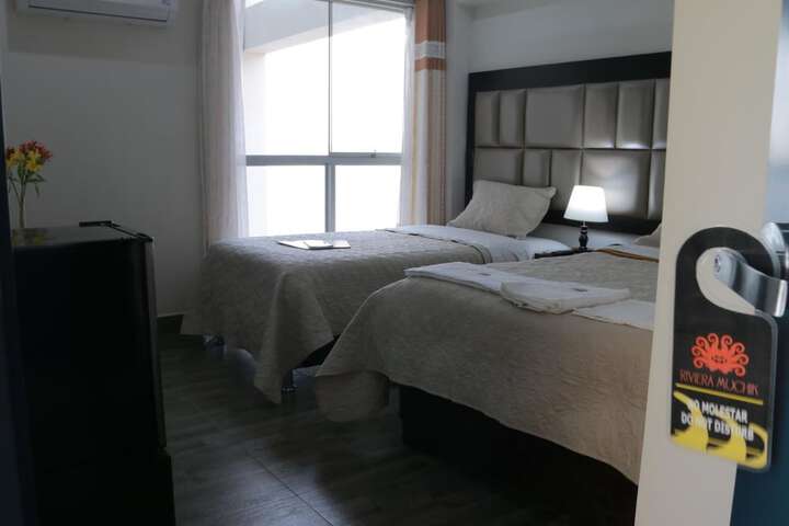 Room 27 of 61