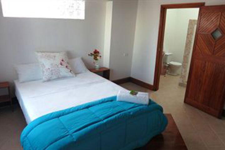 Room 6 of 19