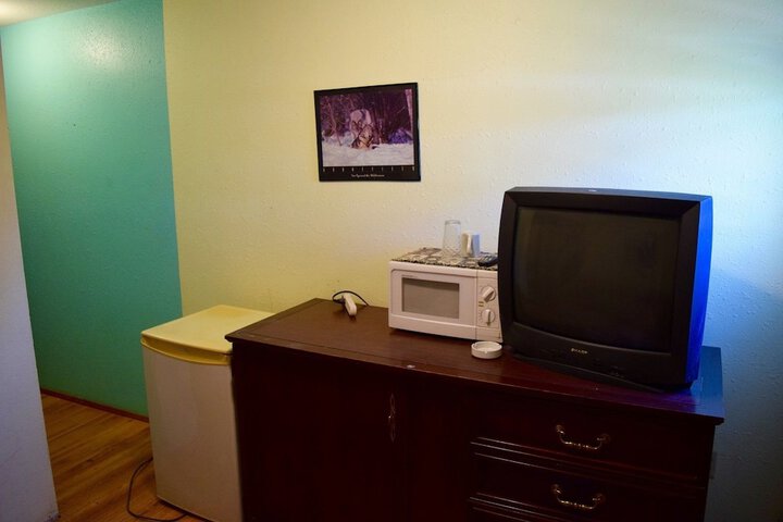 Room 5 of 16