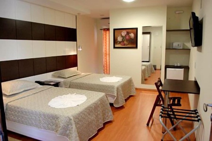 Room 9 of 24