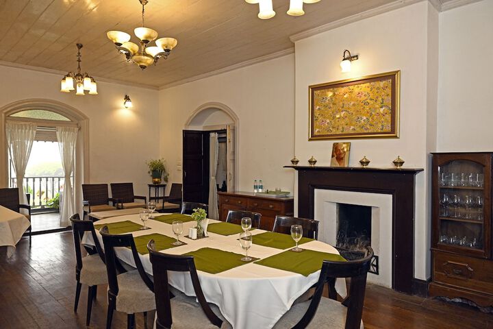 Dining 13 of 23